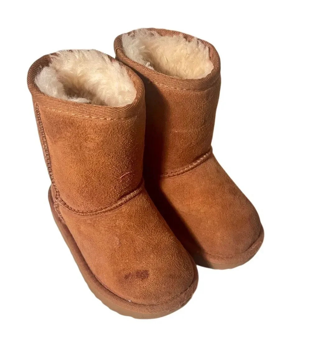 UGG Classic Short Boots Chestnut Suede W Plush Exposed Sheepskin Collar Sz 8 T